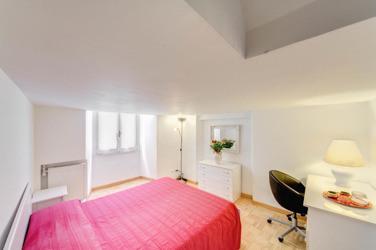 Campo Dei Fiori Stunning And Quiet Apartment Rome Exterior photo